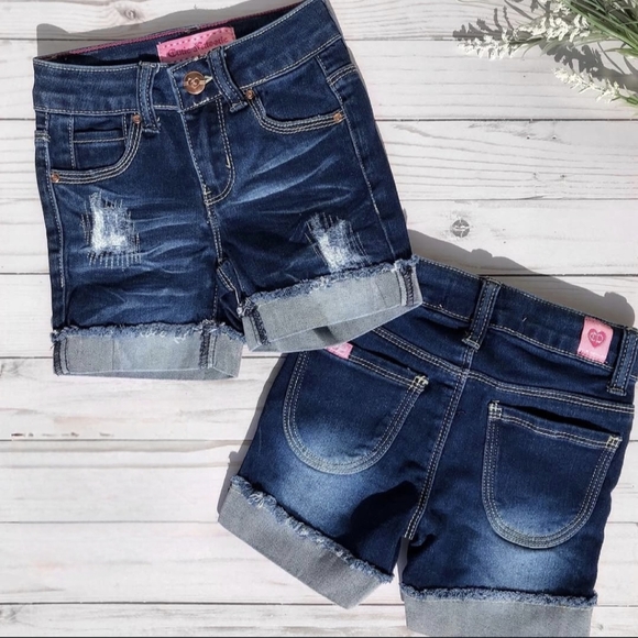 EUC Girls Fashion Denim Shorts Size 5 - Picture 1 of 3